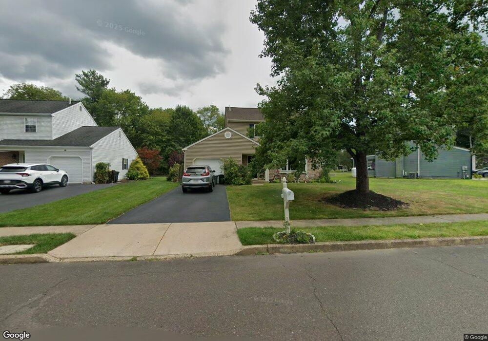 302 Pheasant Run Dr, Doylestown, PA 18901 - photo 1