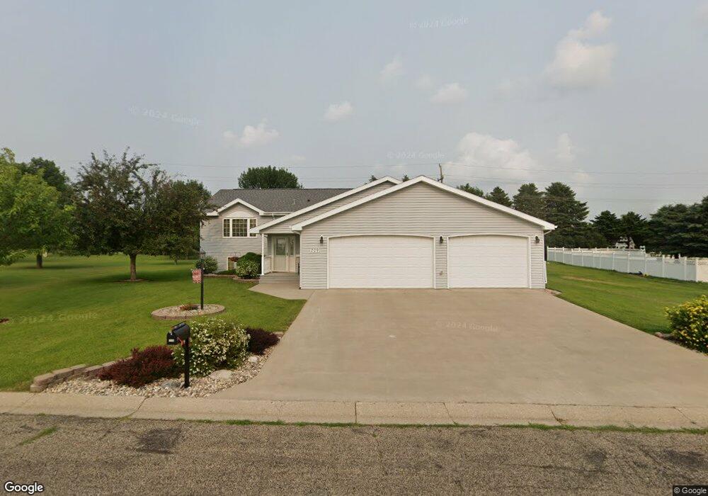 709 11th Ave SW, Jamestown, ND 58401 - photo 1