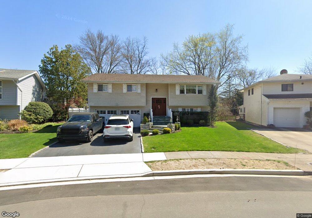 6 Driftwood Dr, Port Washington, NY 11050 - photo 1