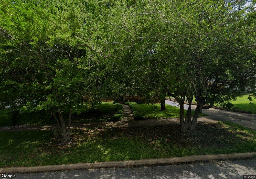 1327 W Gandy St, Denison, TX 75020 - photo 1