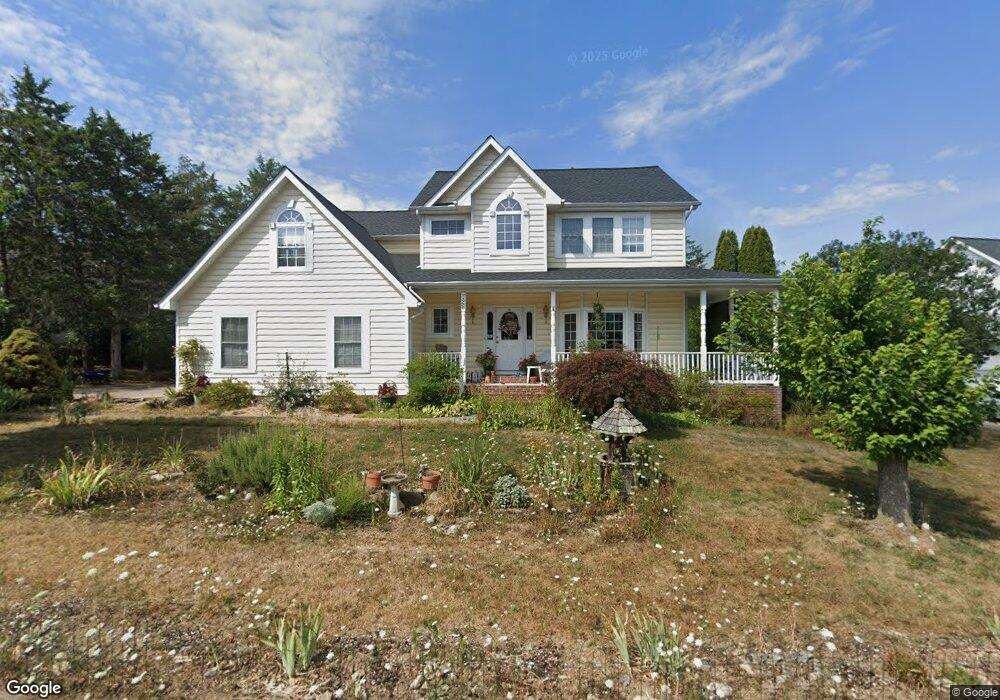 728 Crystal Ln, Strasburg, VA 22657 - photo 1