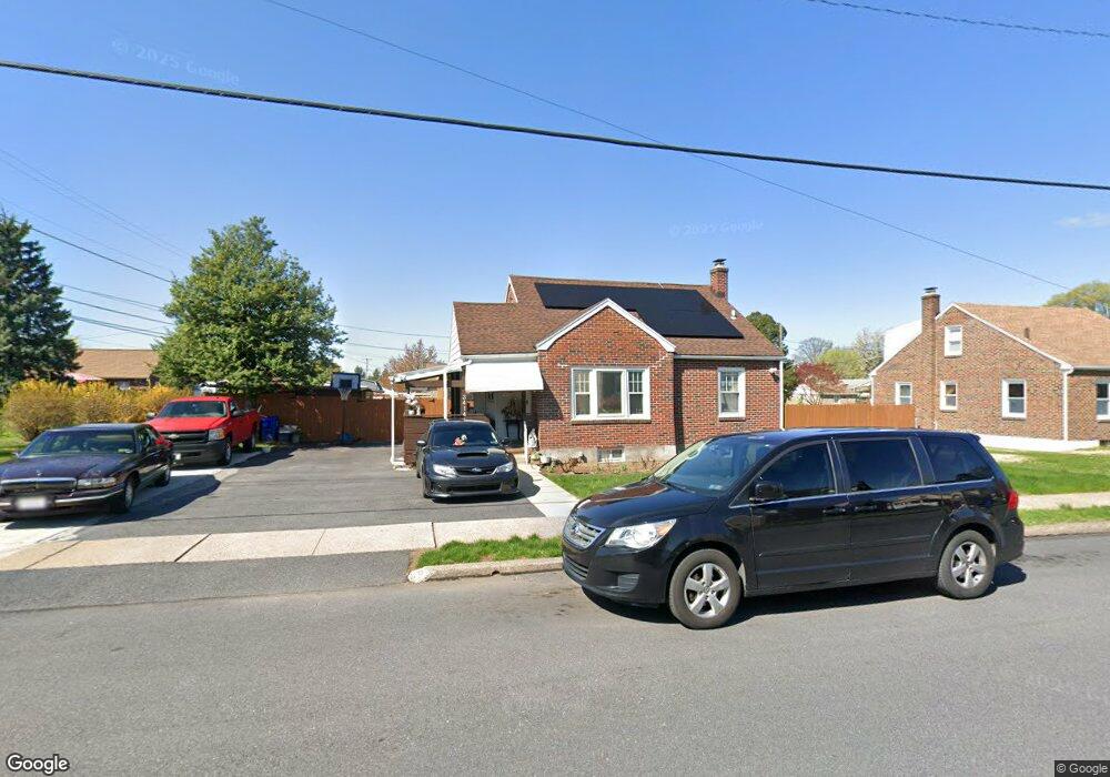 3414 Fulton St, Reading, PA 19605 - photo 1