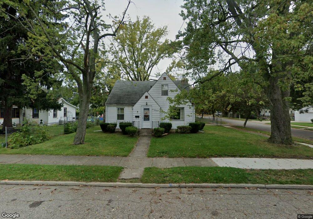 557 Robert St, Lansing, MI 48910 - photo 1