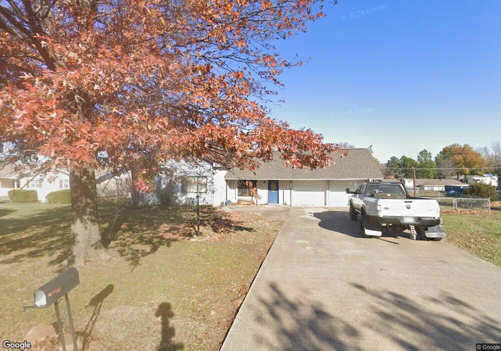 608 High St, Henryetta, OK 74437 - photo 1