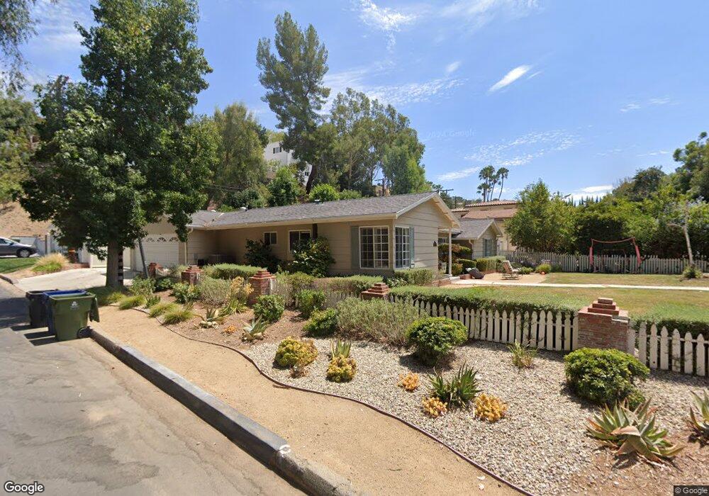 4938 Alhama Dr, Woodland Hills, CA 91364 - photo 1