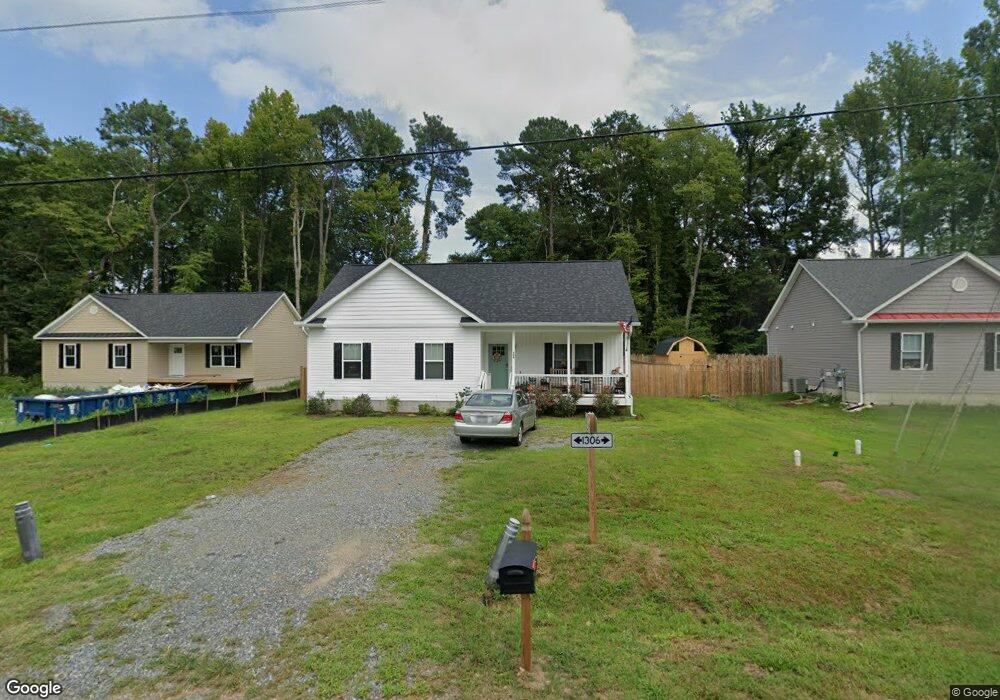 280 Westmoreland Dr, Colonial Beach, VA 22443 - photo 1