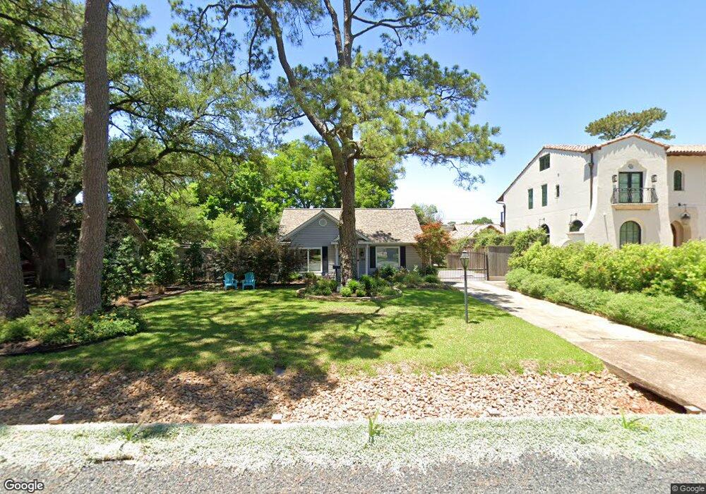 3213 Lawrence St, Houston, TX 77018 - photo 1