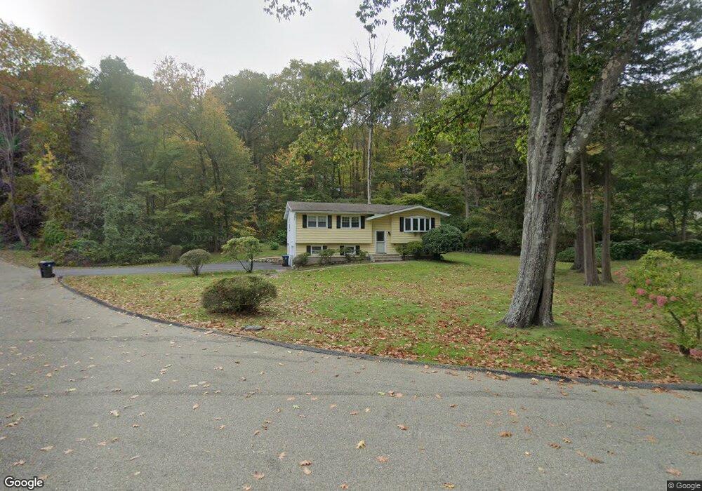 15 Nursery Rd, Tuxedo Park, NY 10987 - photo 1