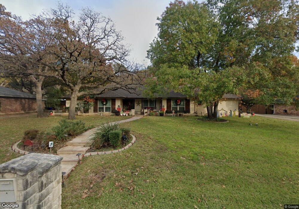1207 Cliffwood Rd, Euless, TX 76040 - photo 1