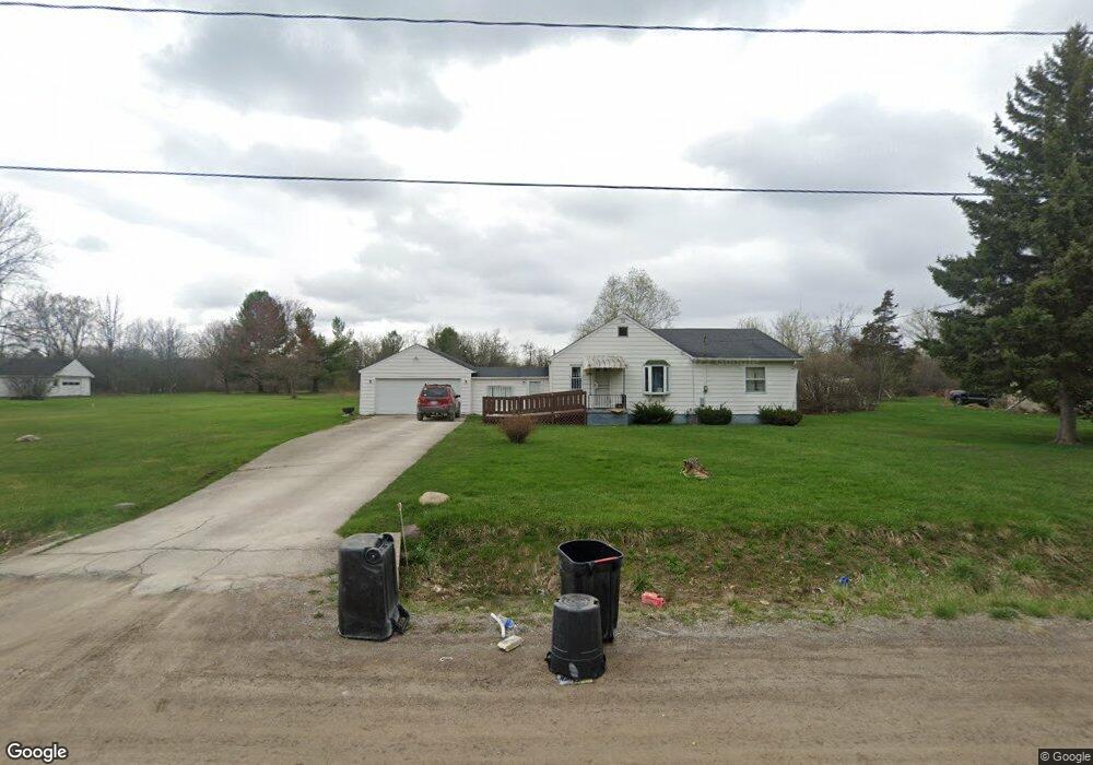 3209 Oleary Rd, Flint, MI 48504 - photo 1