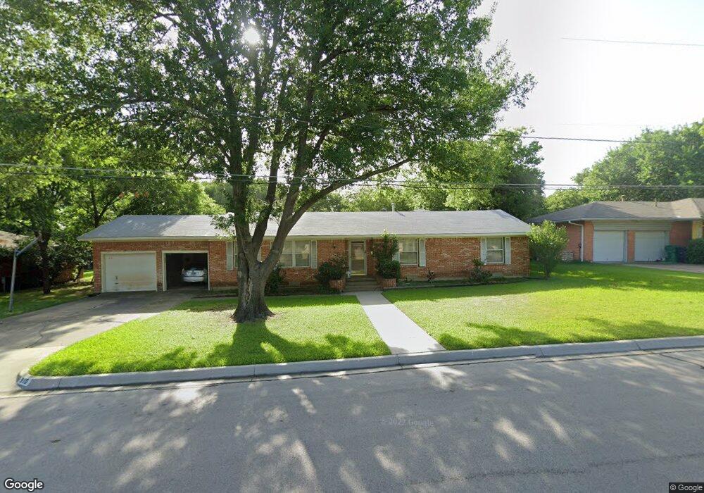 910 Stanley St unit 4, Denton, TX 76201 - photo 1