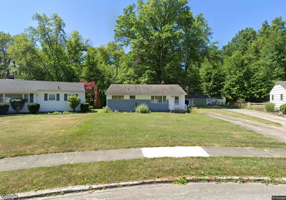 7652 Inland Dr, Olmsted Falls, OH 44138 - photo 1