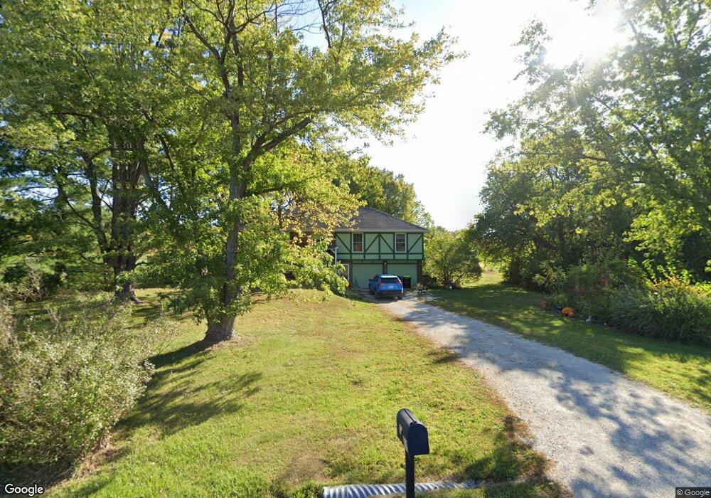 811 Barron Rd, Raymore, MO 64083 - photo 1