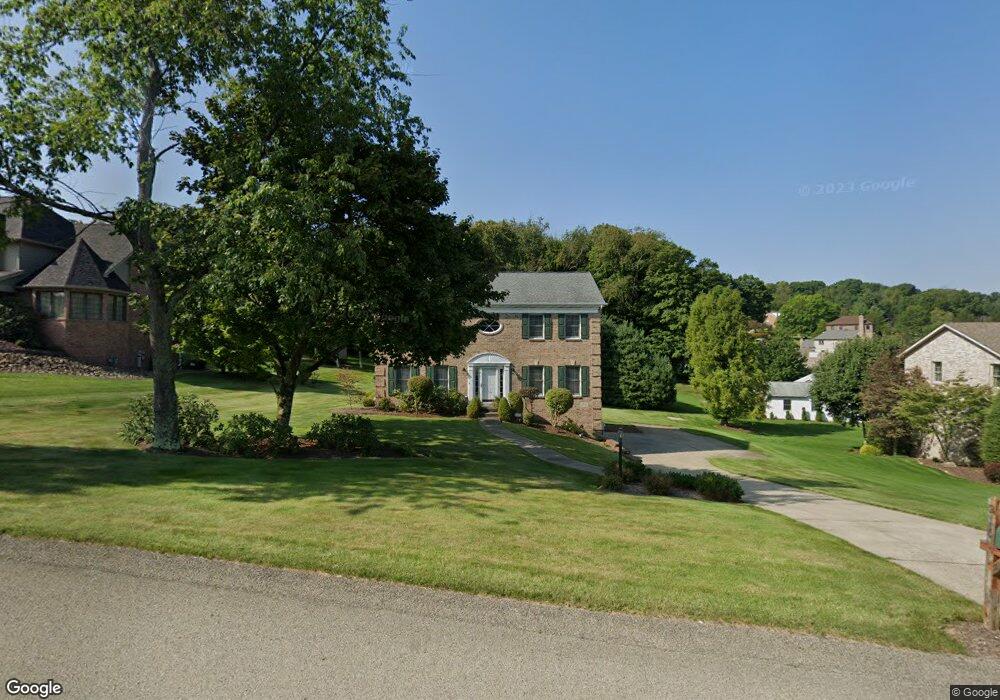 210 Arrowhead Ln, Eighty Four, PA 15330 - photo 1
