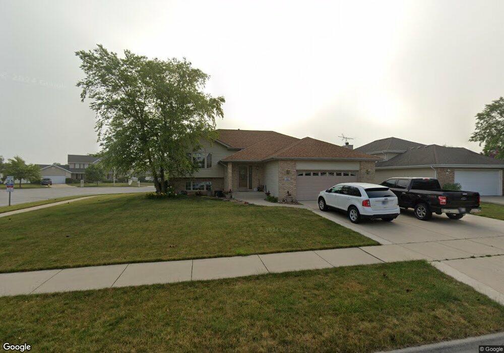 717 Blue Jay Way, Dyer, IN 46311 - photo 1