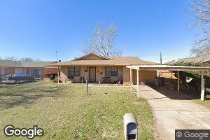 811 SE 38th St, Lawton, OK 73501