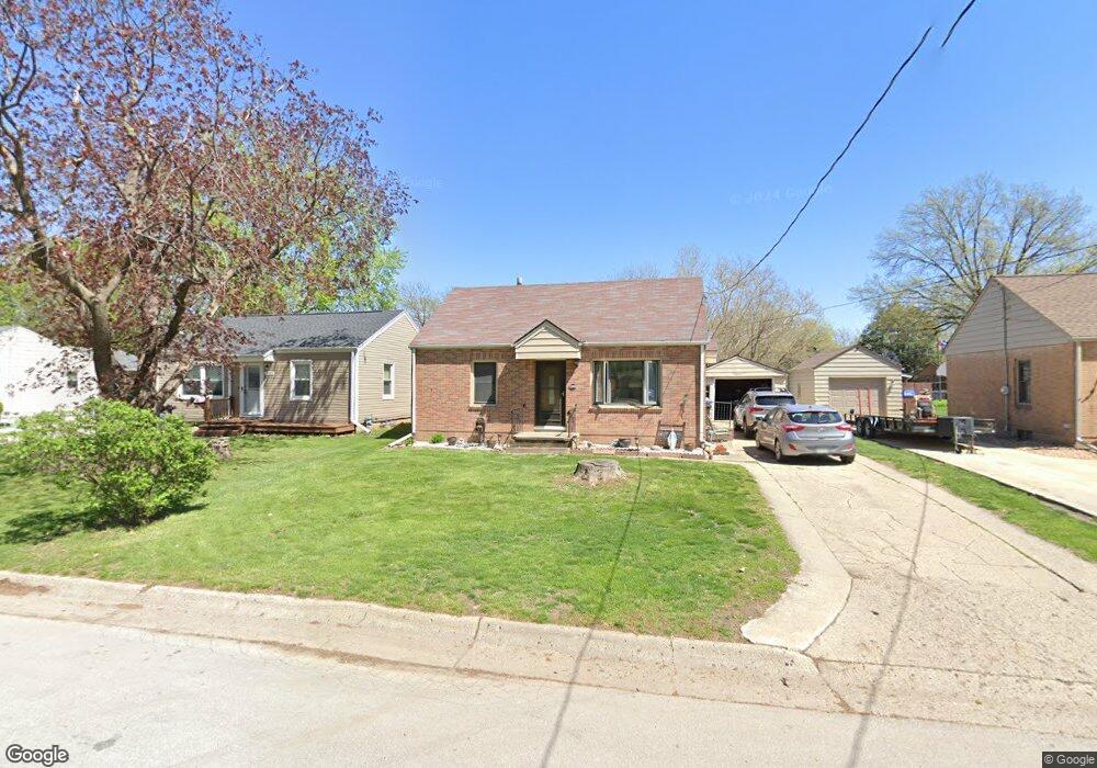 2005 53rd St, Des Moines, IA 50310 - photo 1