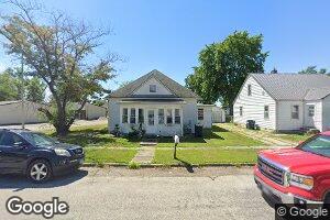 100 Park St, Cisne, IL 62823