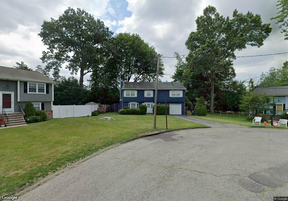 3 Hastings Ln, Stamford, CT 06905 - photo 1