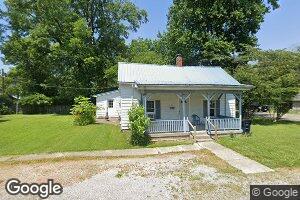 211 NW 6th St, Fairfield, IL 62837