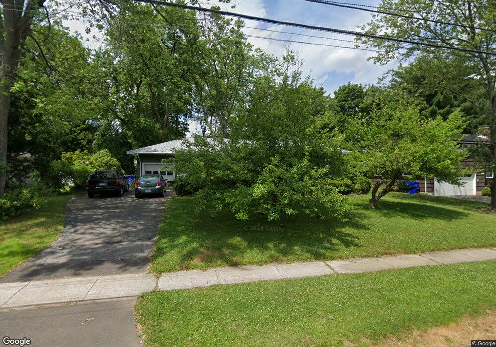 120 Fuller Dr, West Hartford, CT 06117 - photo 1