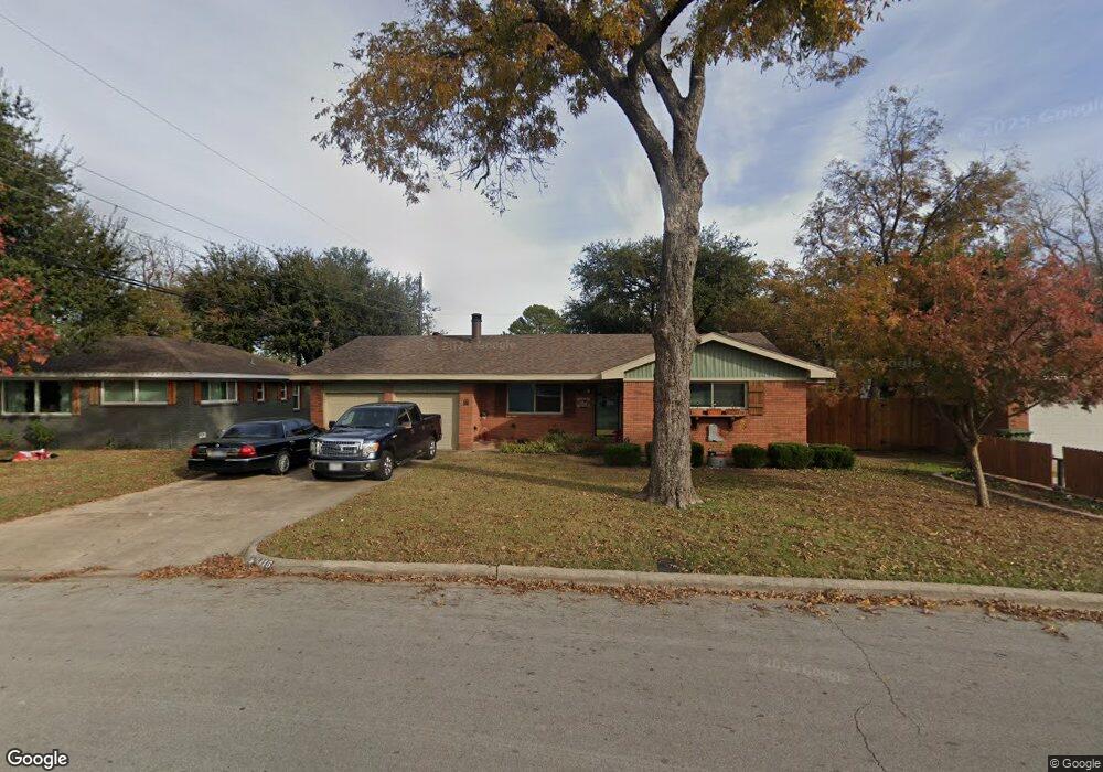 1116 Cavender Dr, Hurst, TX 76053 - photo 1