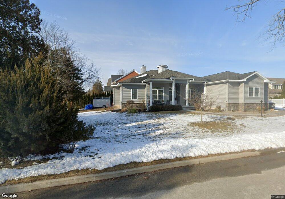 19 Taylor St, Saratoga Springs, NY 12866 - photo 1