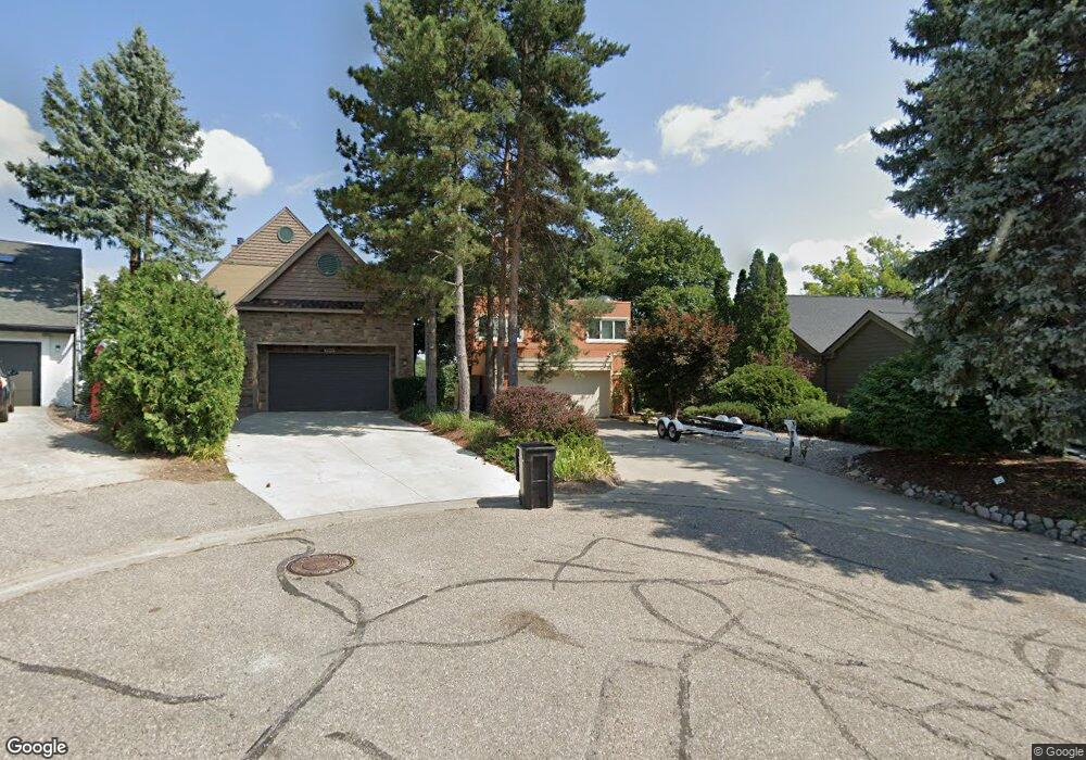 6356 Lakeview Ct, West Bloomfield, MI 48323 - photo 1