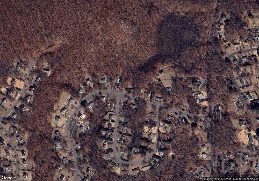 85 Stonefence Rd, Naugatuck, CT 06770 - photo 1