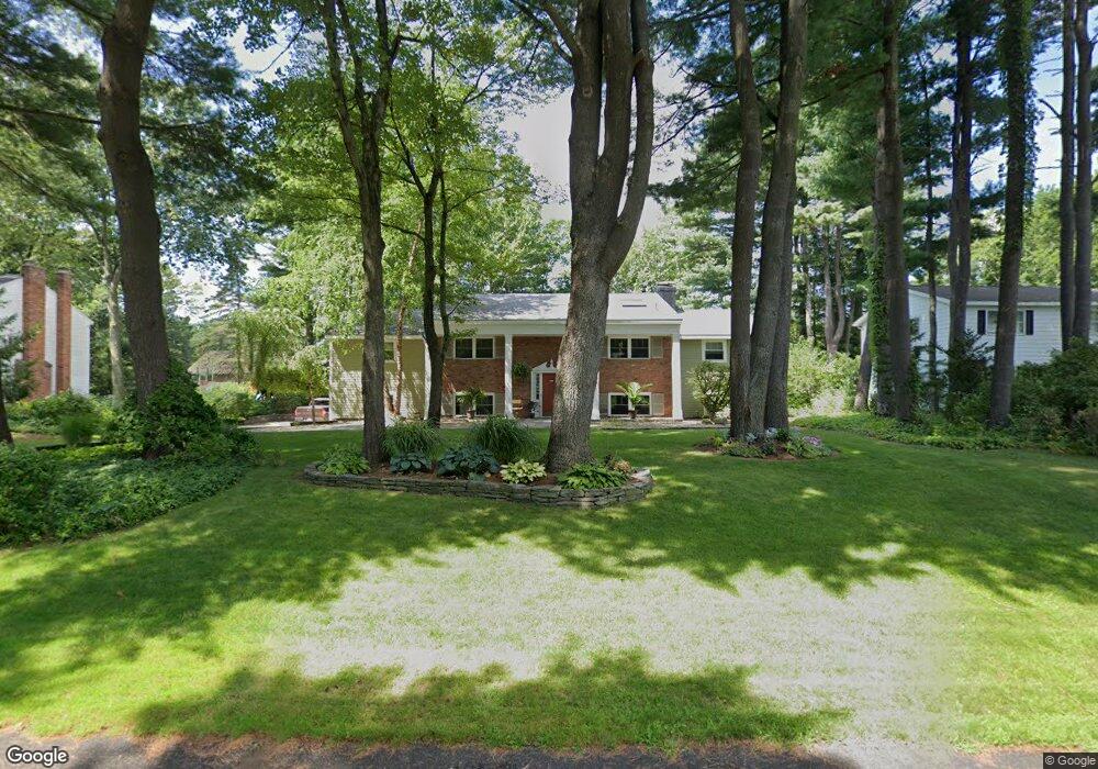 911 Northumberland Dr, Schenectady, NY 12309 - photo 1