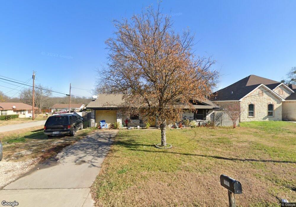 608 Faulkner St, Ennis, TX 75119 - photo 1