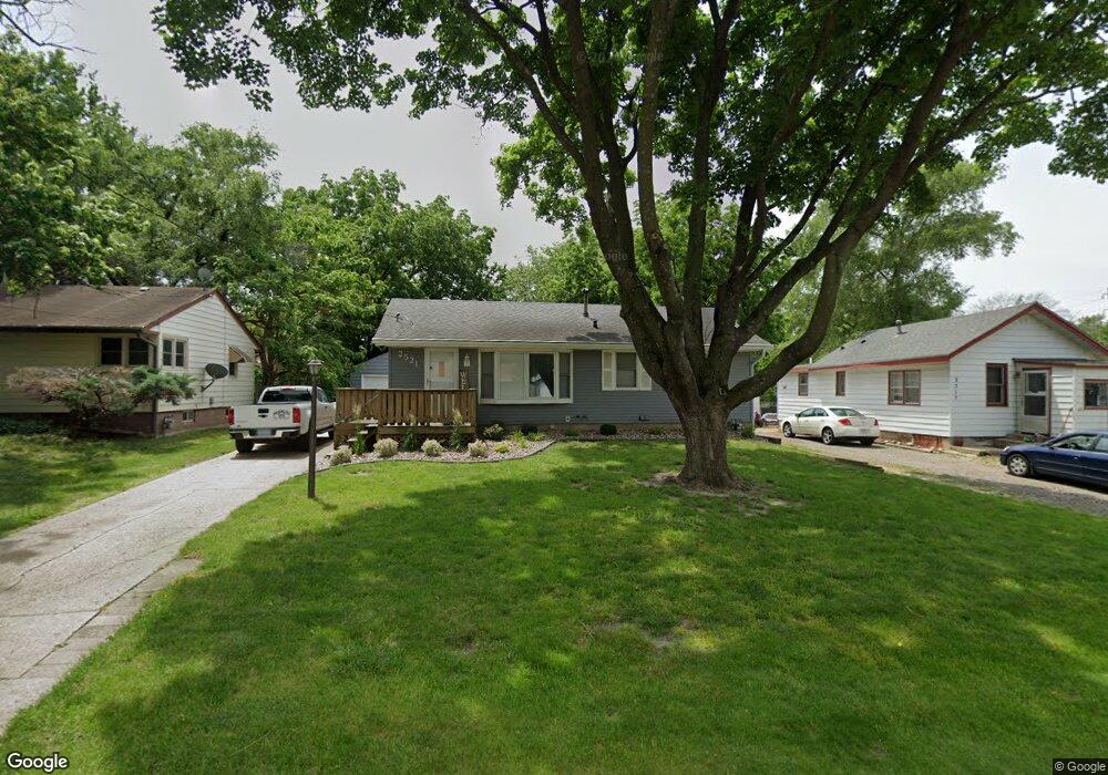 2521 E Sheridan Ave, Des Moines, IA 50317 - photo 1