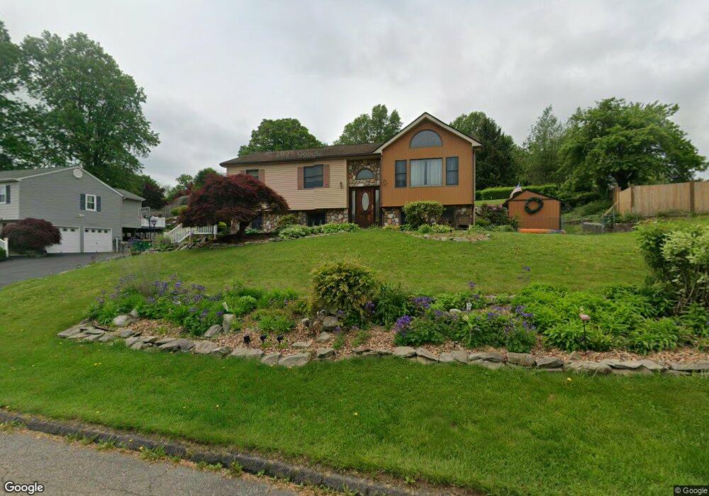 10 Applesauce Ln, Wappingers Falls, NY 12590 - photo 1