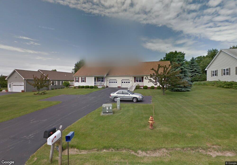 7 Eastview Dr, Saint Albans, VT 05478 - photo 1