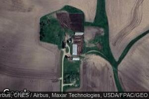 12506 Highway 64, Wyoming, IA 52362