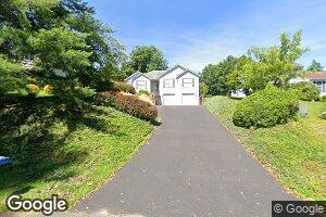 298 Roebling St, Warrenton, VA 20186