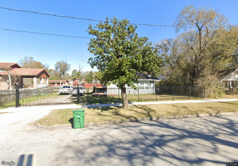 8141 Detroit St, Houston, TX 77017 - photo 1