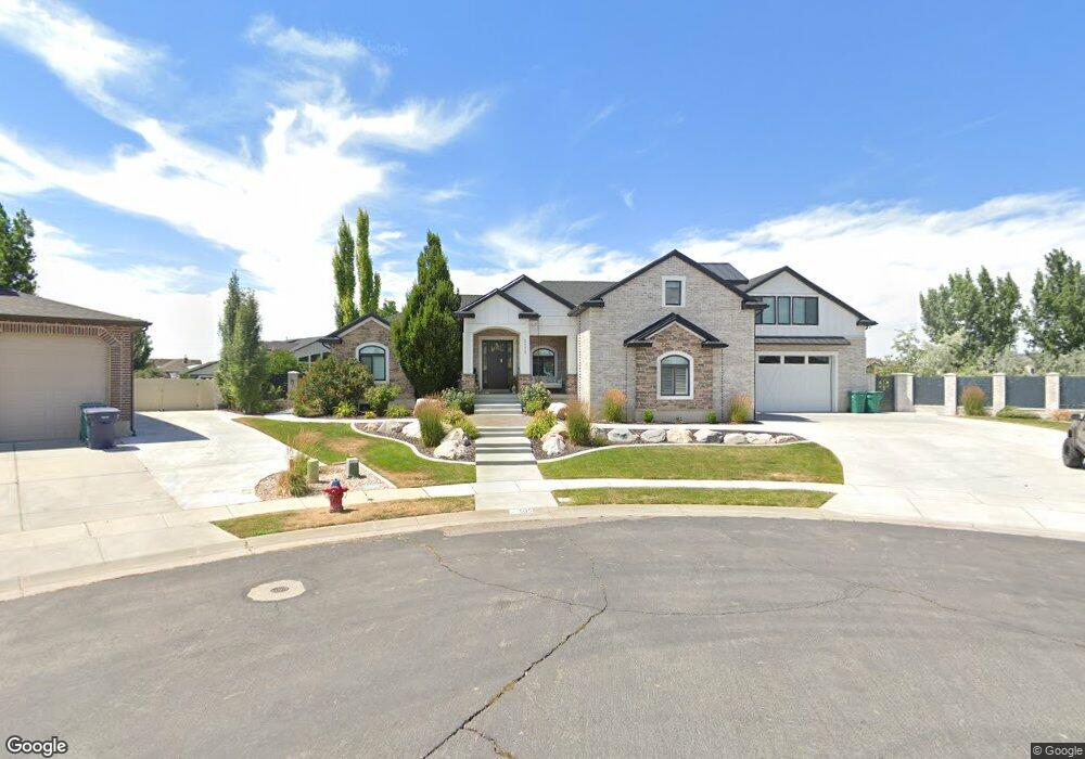 5175 S 5825 W unit 17, Hooper, UT 84315 - photo 1