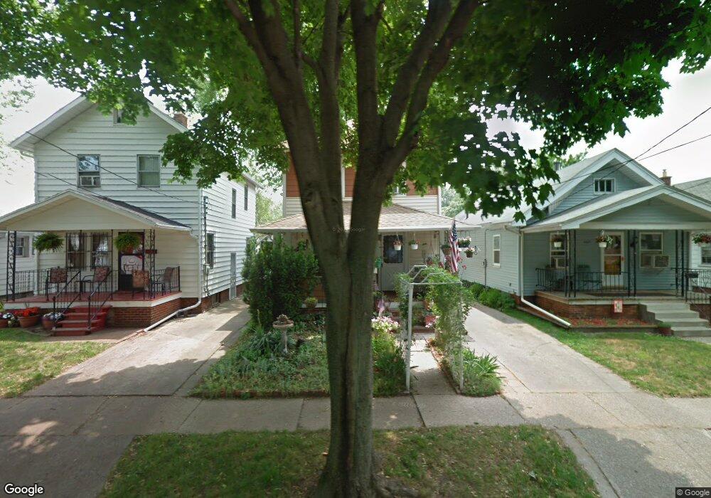 2011 Barrows St, Toledo, OH 43613 - photo 1