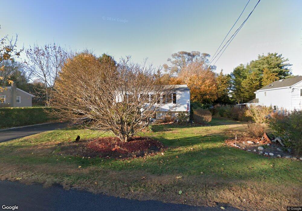 4 Echo Rd, Niantic, CT 06357 - photo 1