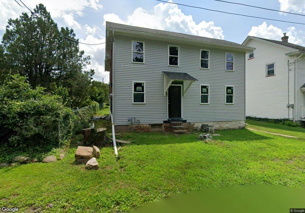 724 Pine St, Jim Thorpe, PA 18229 - photo 1