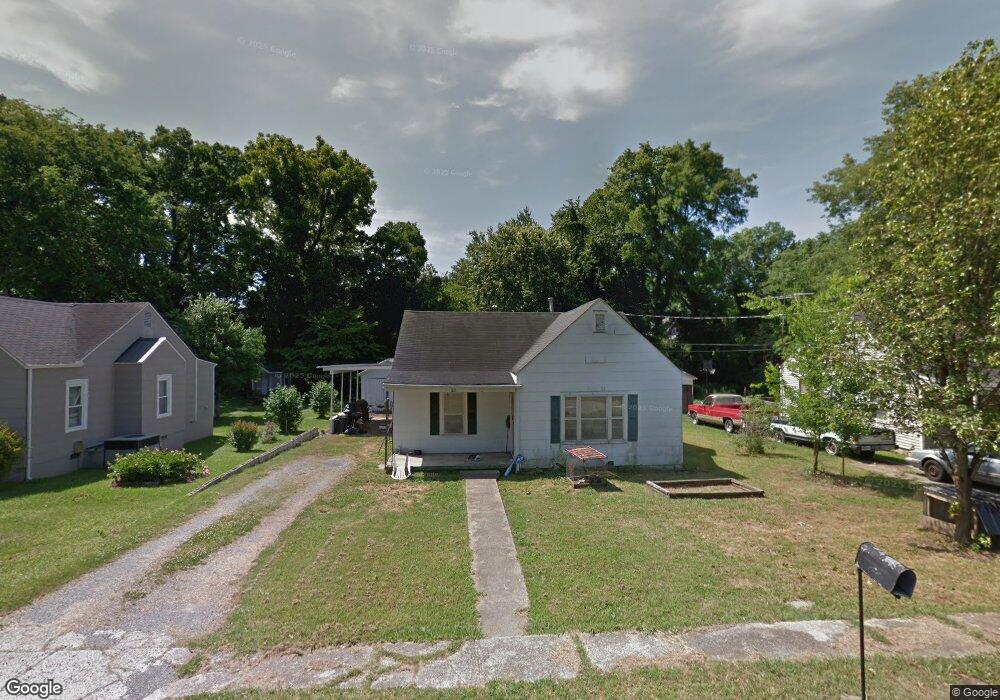 212 Carter St, Shelbyville, TN 37160 - photo 1
