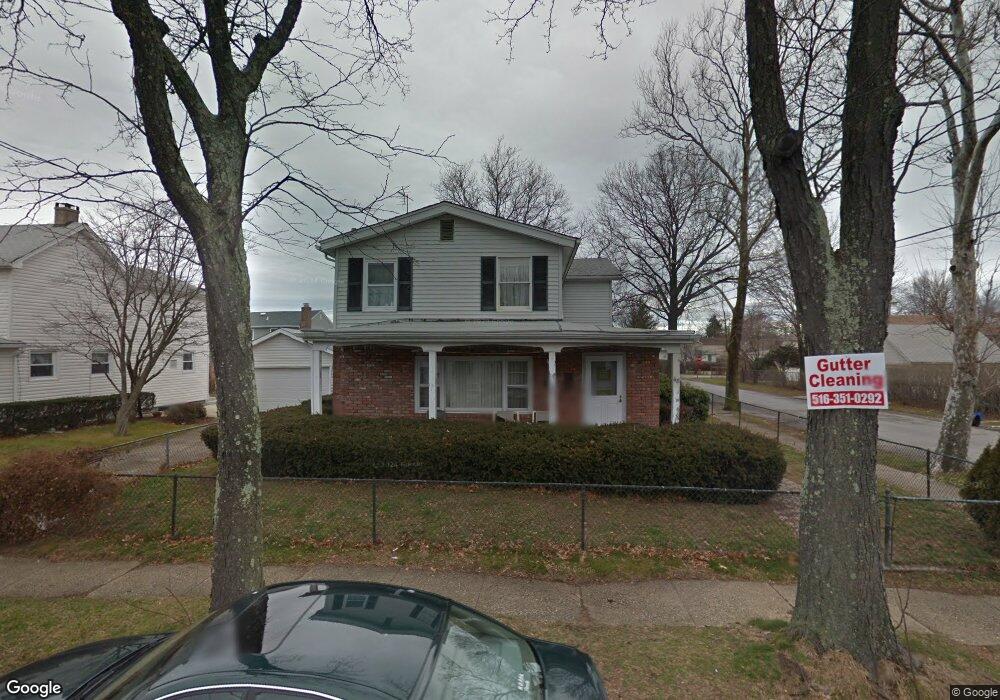 48 Coles St, Glen Cove, NY 11542 - photo 1