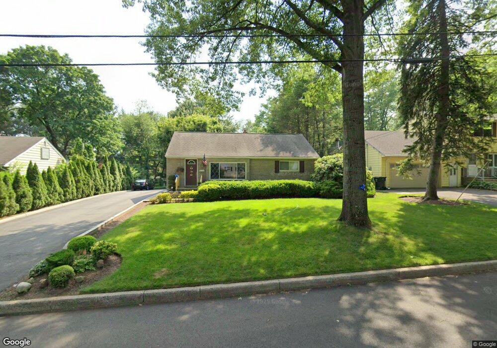 36 Ferndale Rd, Paramus, NJ 07652 - photo 1