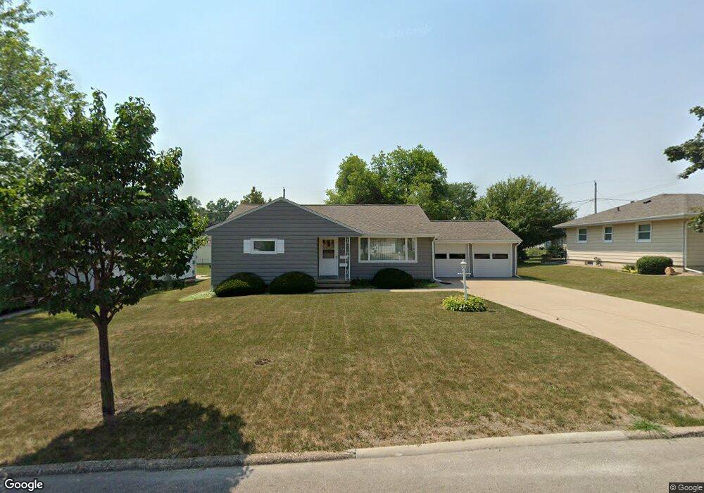 244 23rd St NW, Cedar Rapids, IA 52405 - photo 1