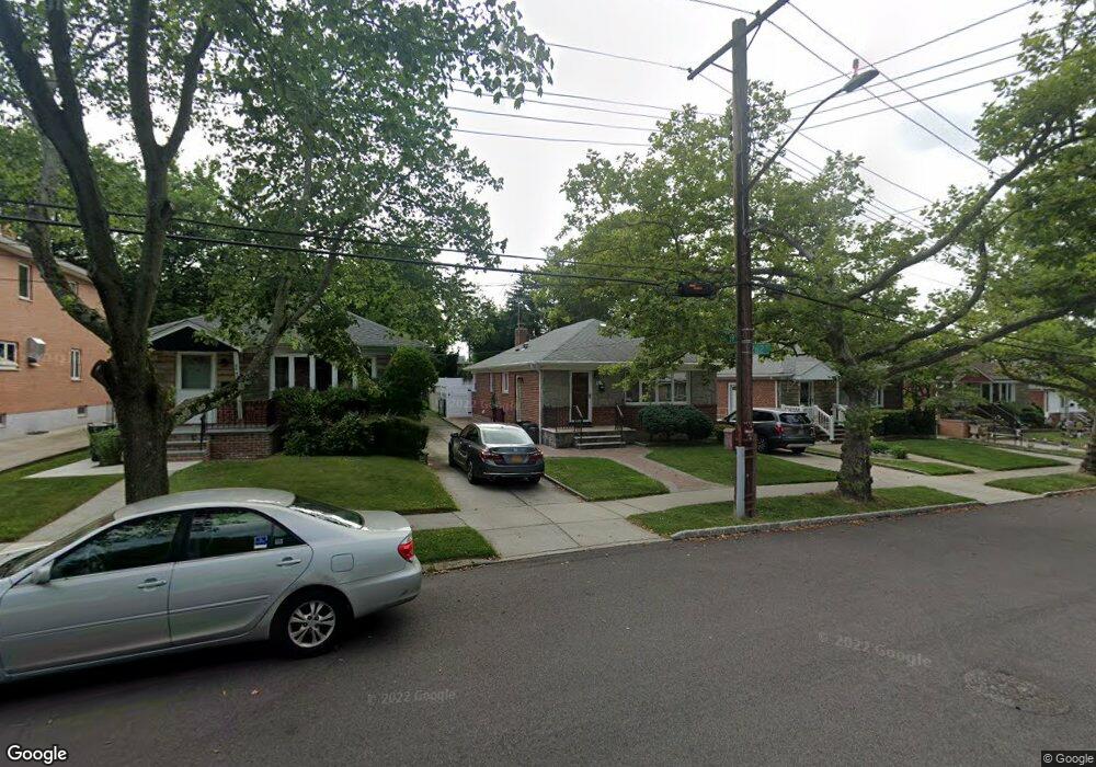 5838 262nd St, Little Neck, NY 11362 - photo 1