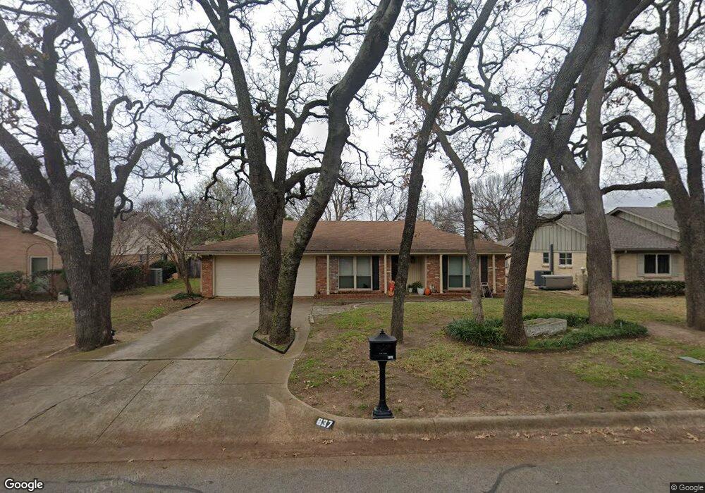 837 Oakwood Ave, Hurst, TX 76053 - photo 1