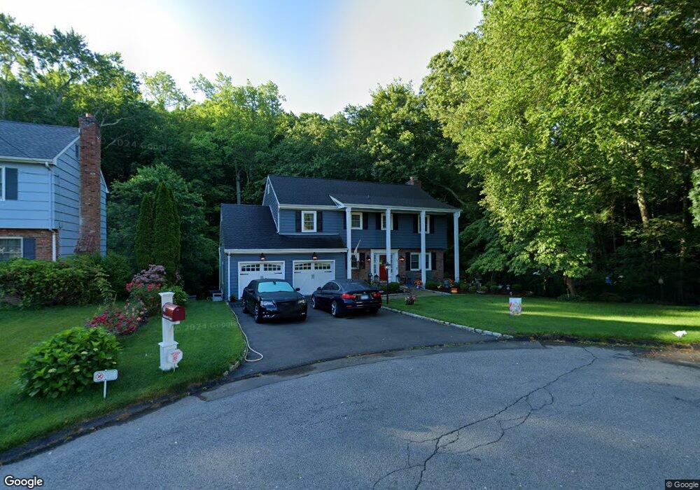 58 Somerset Ln, Stamford, CT 06903 - photo 1