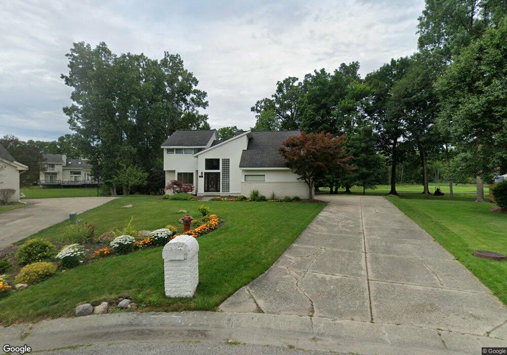 5100 Woodrun Ct, West Bloomfield, MI 48323 - photo 1