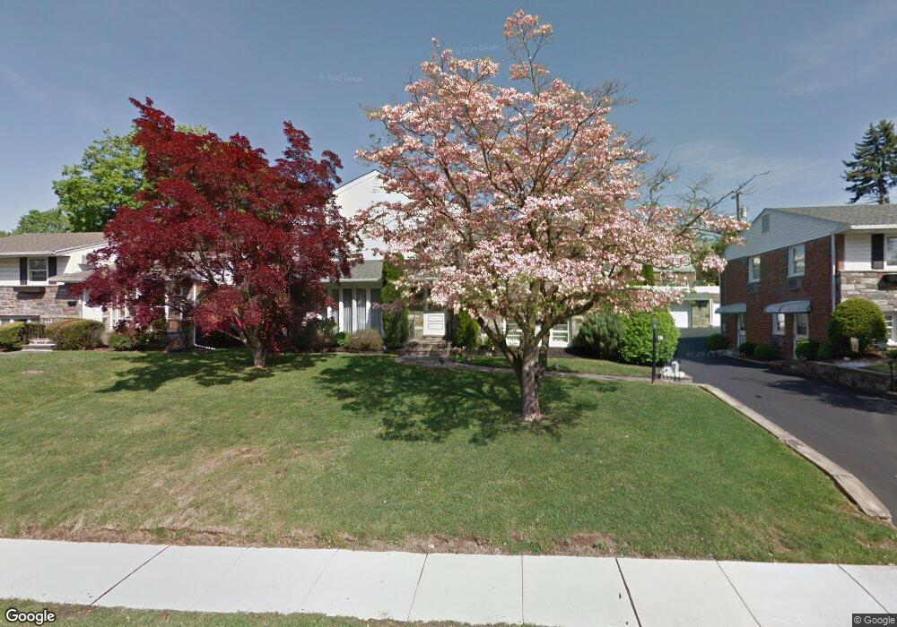 134 Greenbrier Ln, Havertown, PA 19083 - photo 1